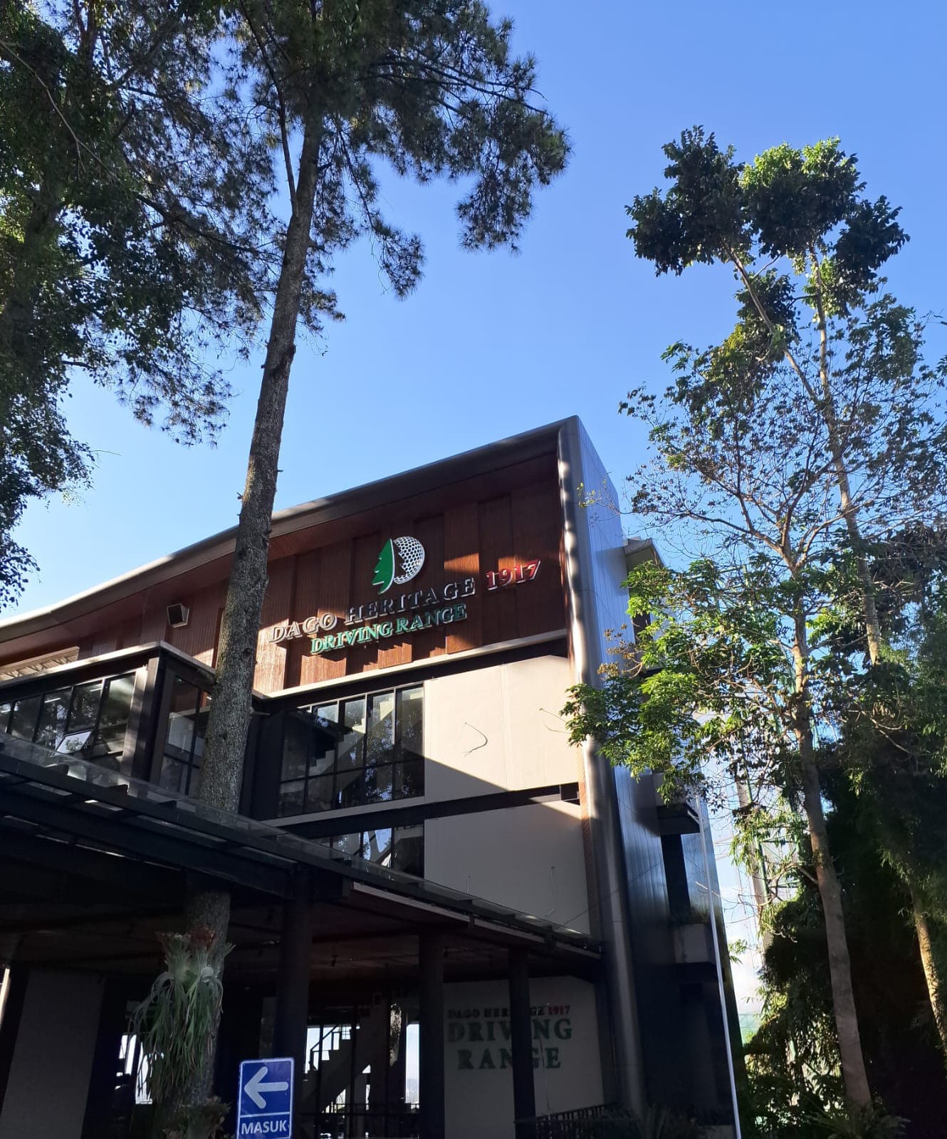 Lapangan Dago Golf di dataran tinggi Bandung